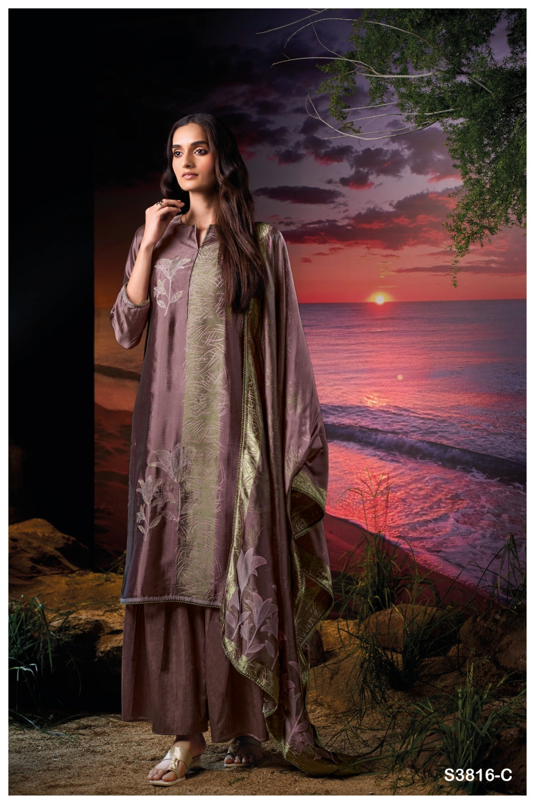 Ganga PRAXIS S3816 |Premium Pure Viscose Woven Silk Suit – Ganga Suits Ashok Lal & Sons