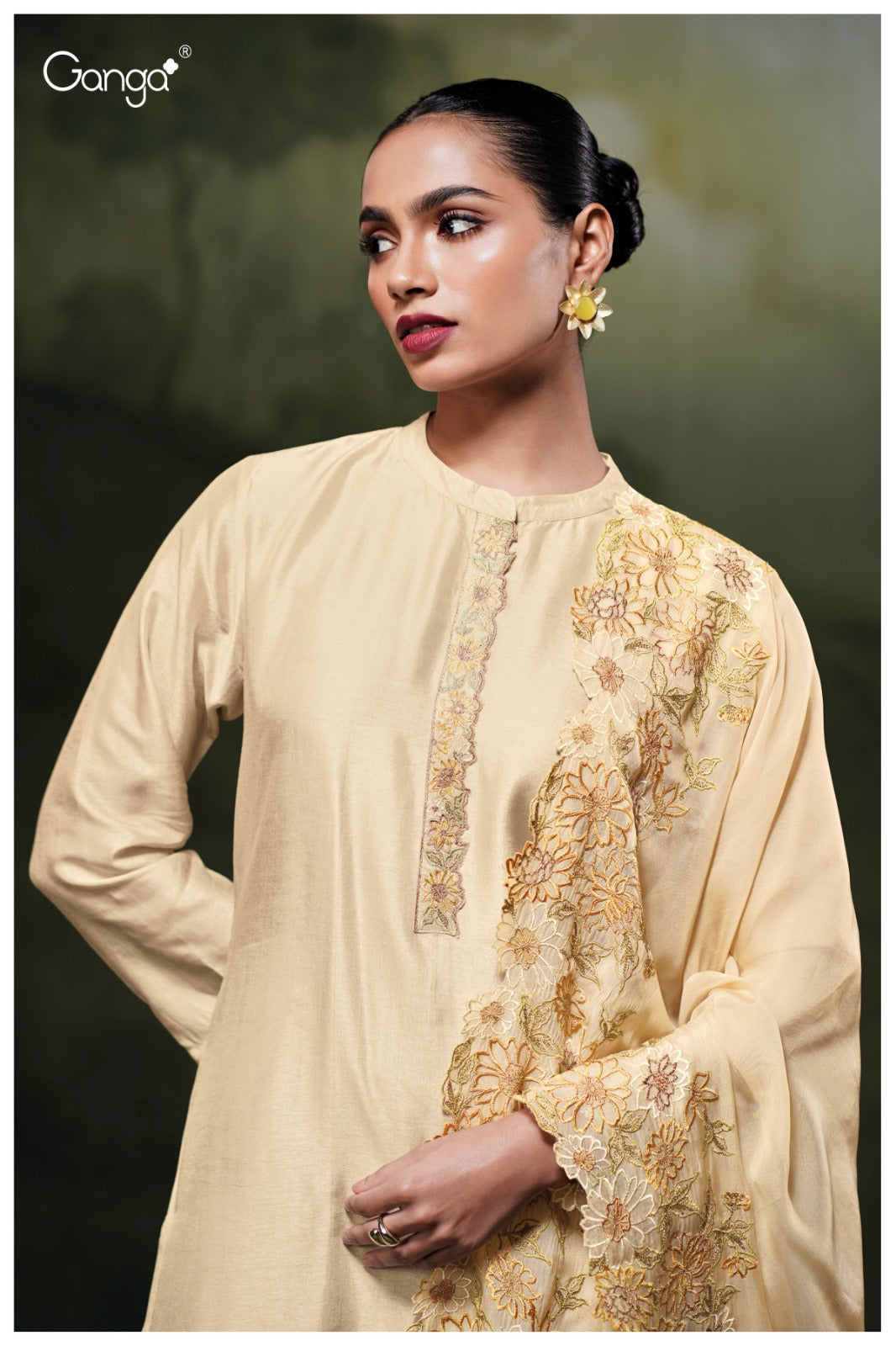Ganga ZAYA S3843| Premium Pure Bemberg Russian Silk Suit – Ganga Suits Ashok Lal & Sons