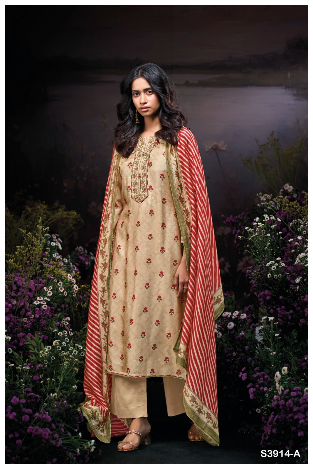 Ganga ETASHA S3914 | Premium Pure Bemberg Russian Silk Suit – Ganga Suits Ashok Lal & Sons