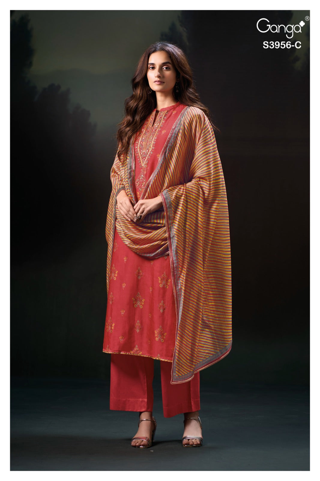 GANGA BYTHEA S3956 | Premium Pure Bemberg Russian Silk Suit – Ganga Suits Ashok Lal & Sons