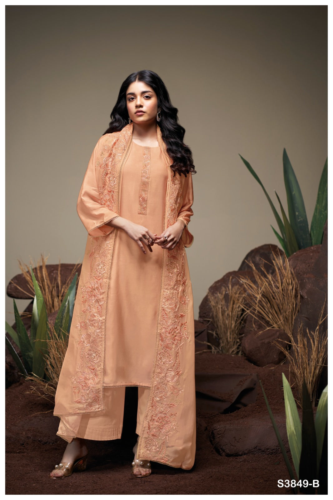 Ganga FAYETH S3849 |Premium Pure Bemberg Silk Suit – Ganga Suits Wholesaler Ashok Lal & Sons
