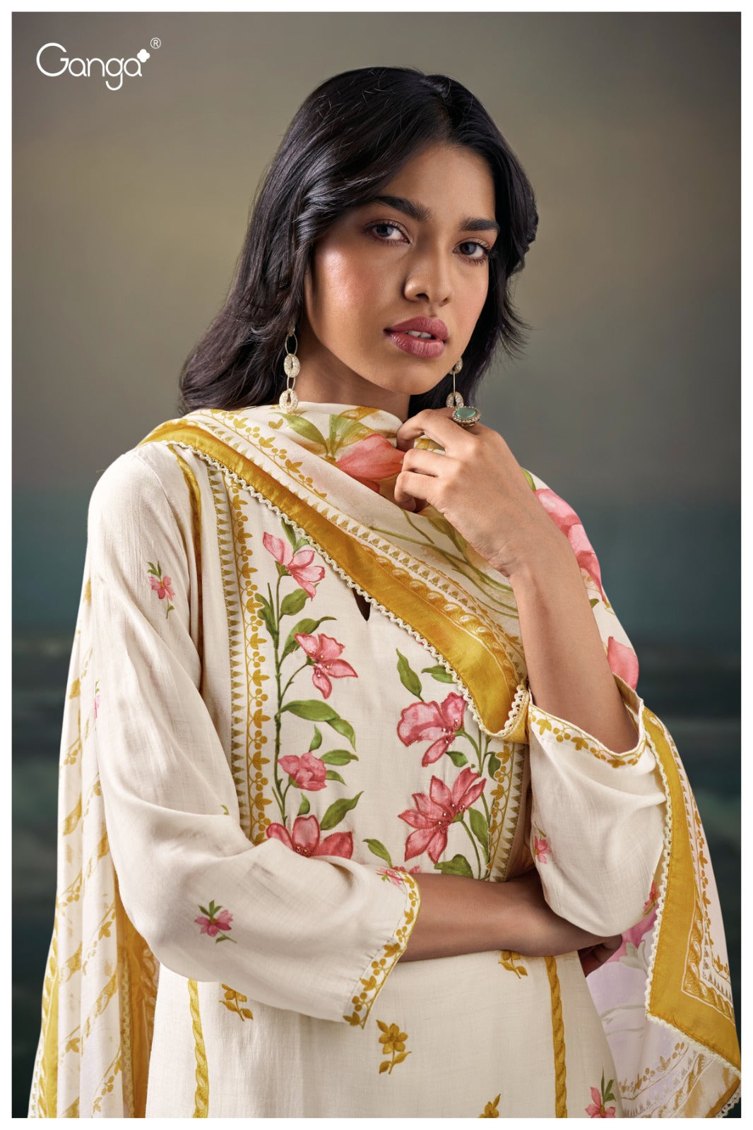 Ganga KAISHA S3639 | Premium Pure Bemberg Silk Suit – Ganga Suits Ashok Lal & Sons