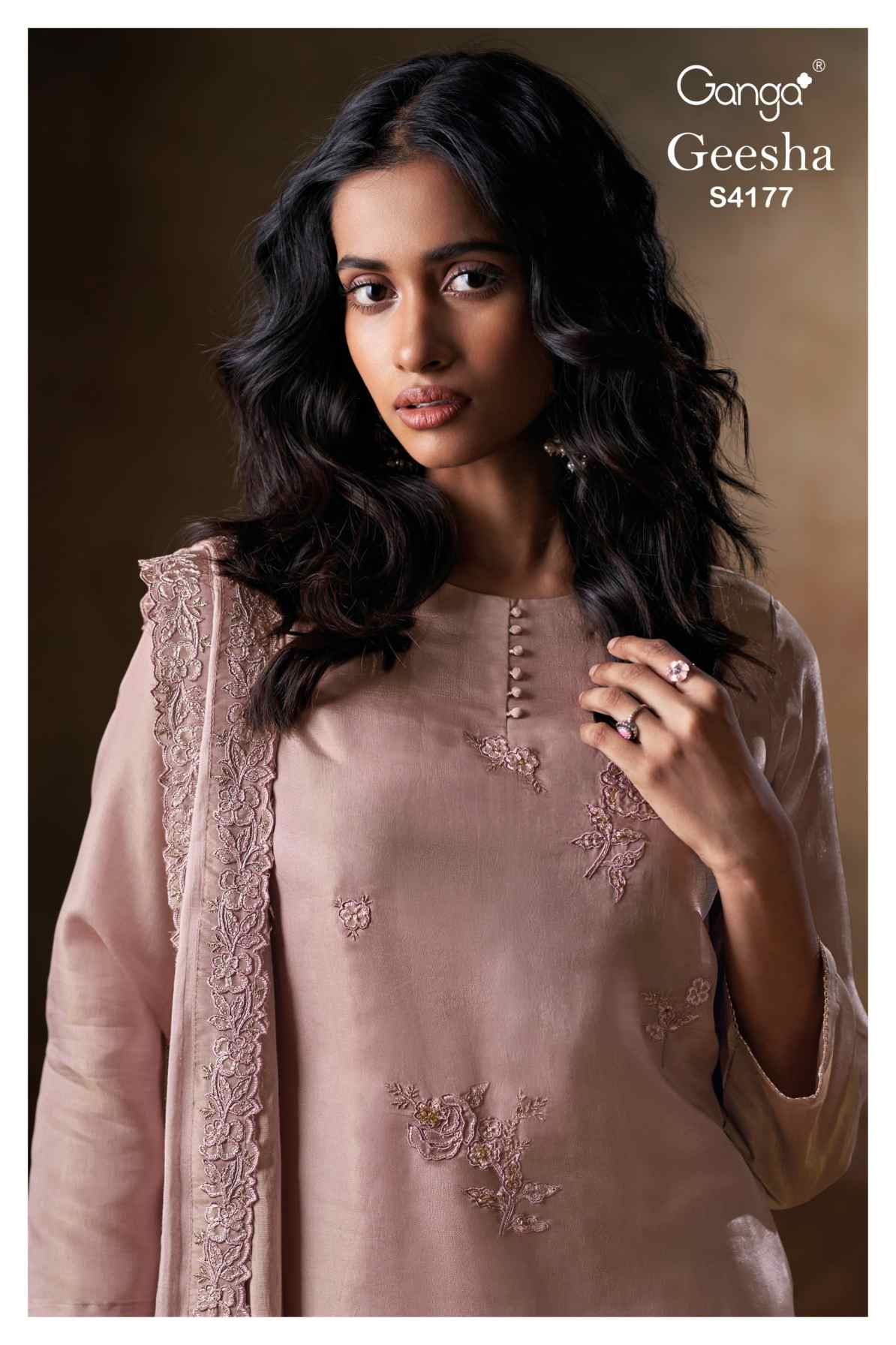 BUY GANGA SUITS WITH PRICE GANGA GEESHA S4177 CLOSEUP IMAGE