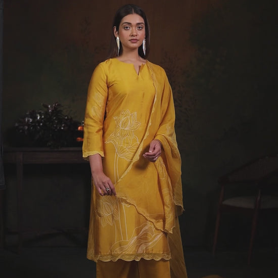 BUY GANGA SUITS ONLINE SINGLE PIECE GANGA EMINA S4085 PREMIUM SUIT VIDEO
