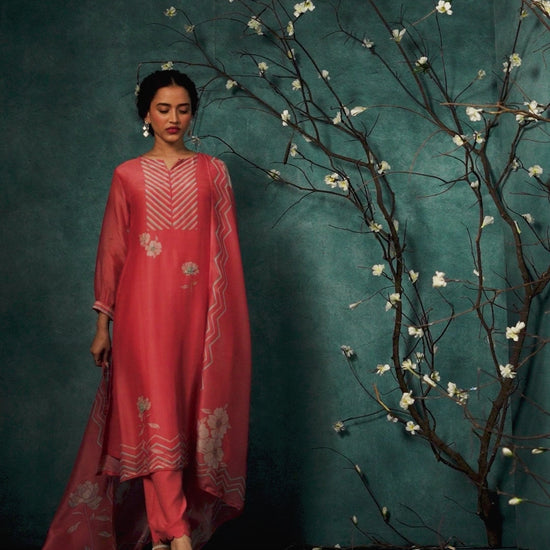 BUY GANGA SUITS SINGLE PIECE GANGA PRISELLE S4265 CLOSEUP IMAGE