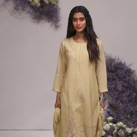 BUY GANGA SUITS ONLINE GANGA AAYRA S4513 LATEST DESIGN VIDEO
