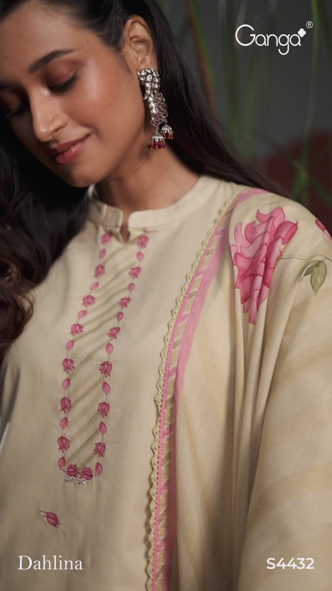 BUY GANGA SUITS ONLINE GANGA DAHLINA S4432 LATEST DESIGN VIDEO