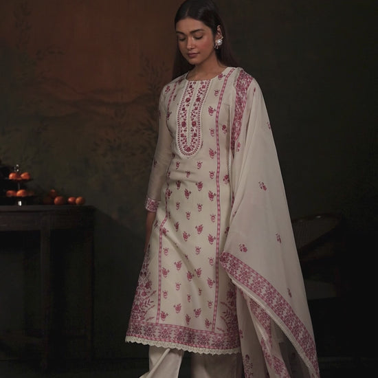 BUY GANGA SUITS ONLINE WITH PRICE GANGA FERYNA S4120 PREMIUM SUIT VIDEO