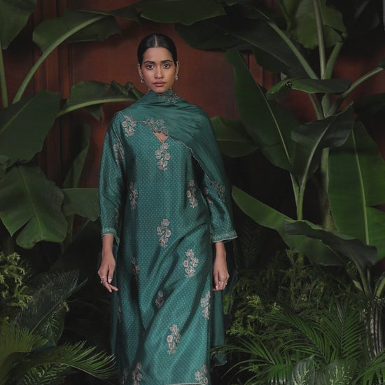 BUY GANGA SUITS ONLINE GANGA NARIAH S4145 CLOSEUP VIDEO