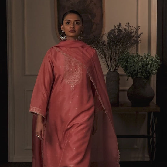 ganga-luciana-s4049-video