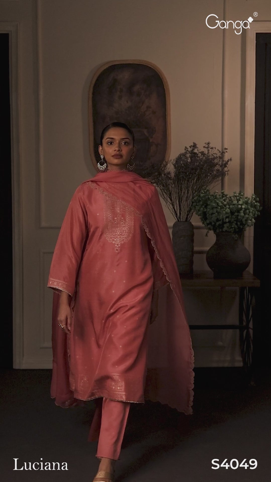 ganga-luciana-s4049-video